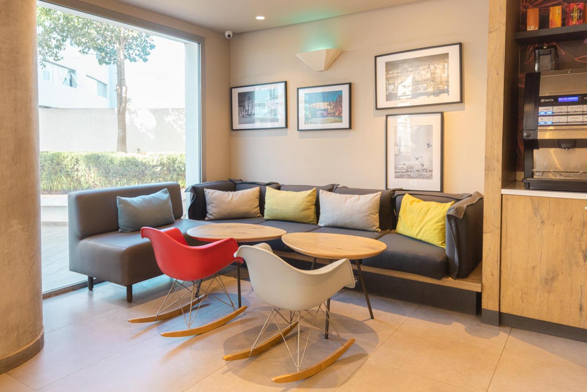 Отель Ibis Casablanca Sidi Maarouf Экстерьер фото