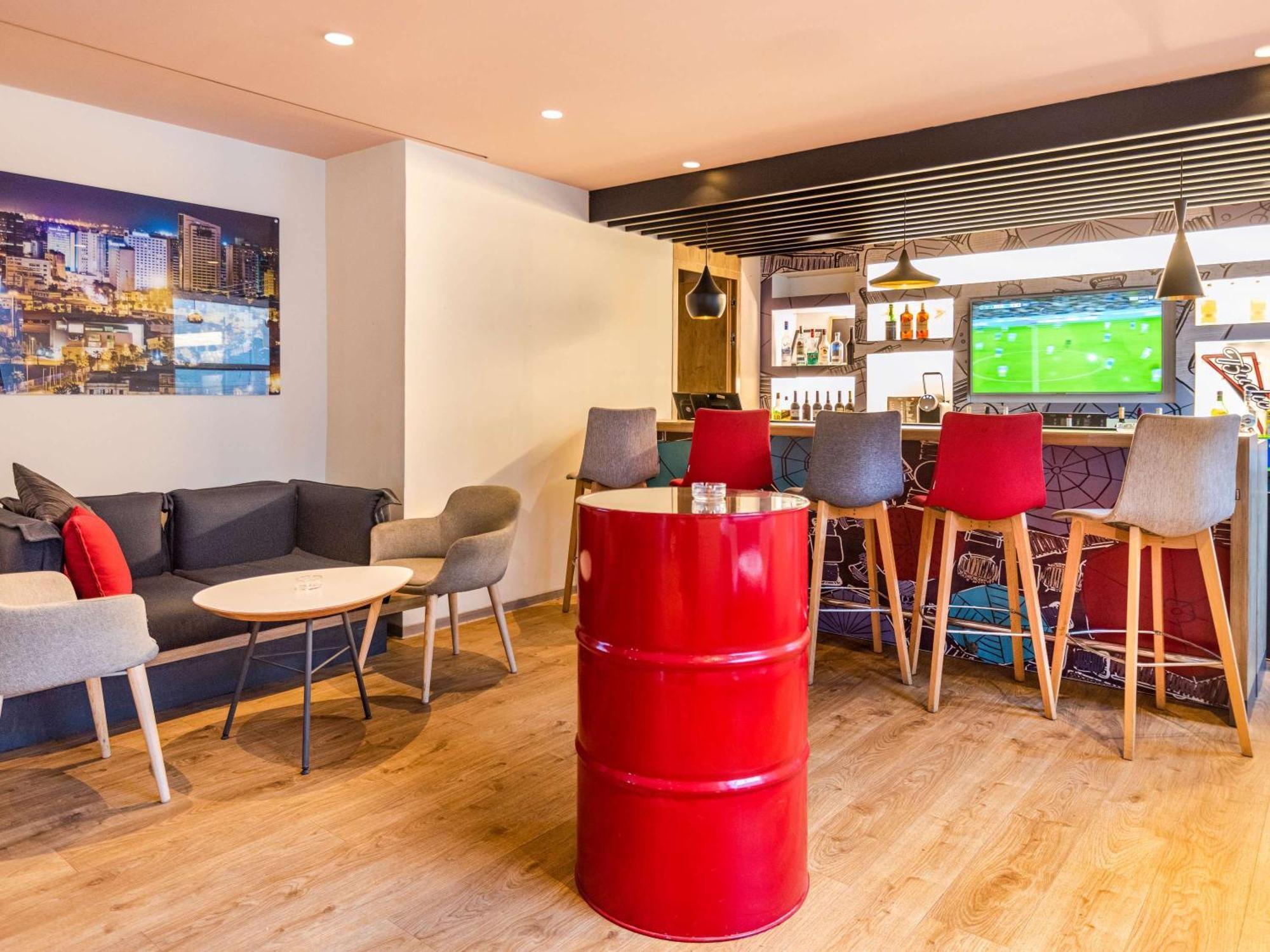 Отель Ibis Casablanca Sidi Maarouf Экстерьер фото