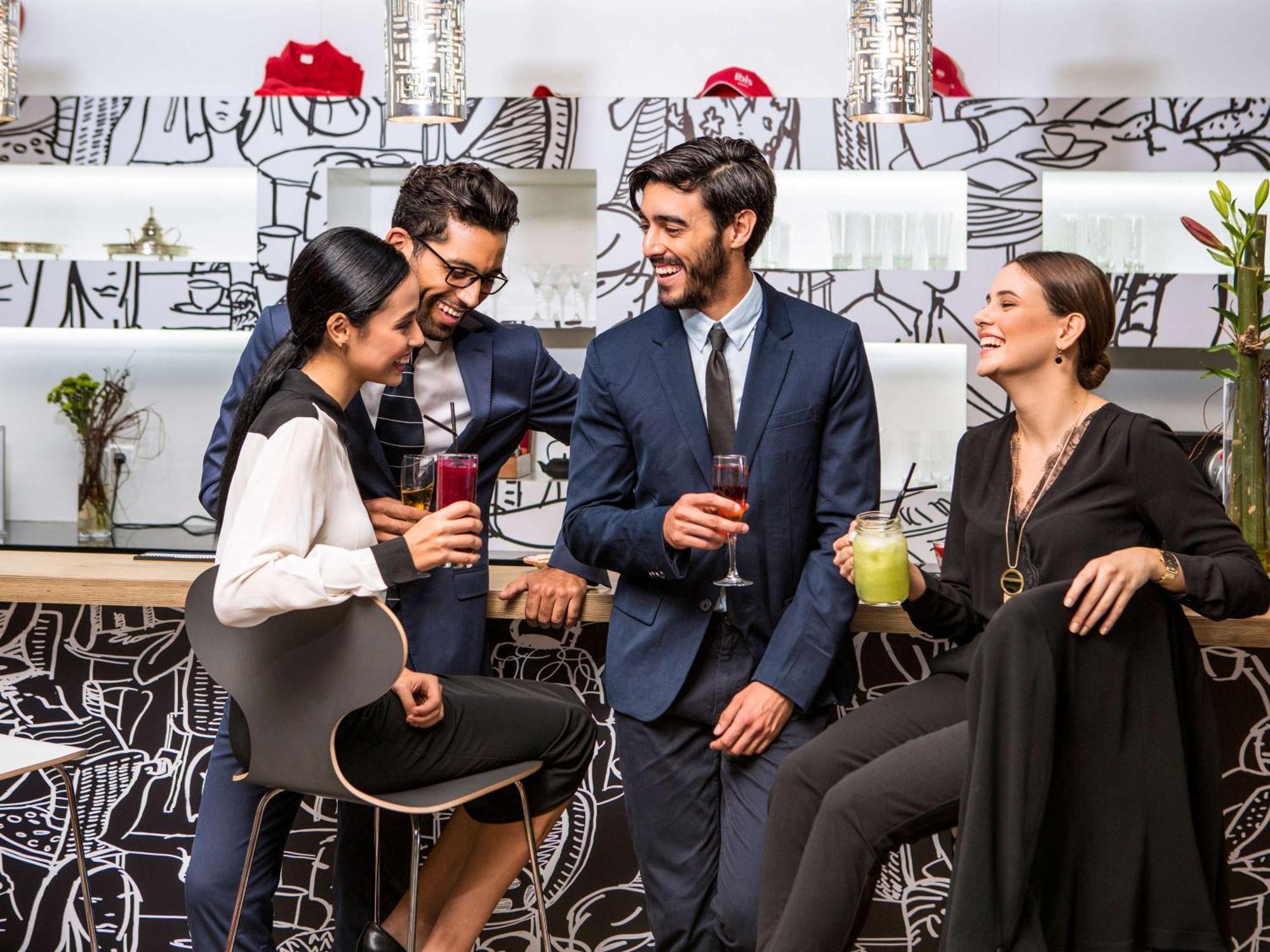 Отель Ibis Casablanca Sidi Maarouf Экстерьер фото