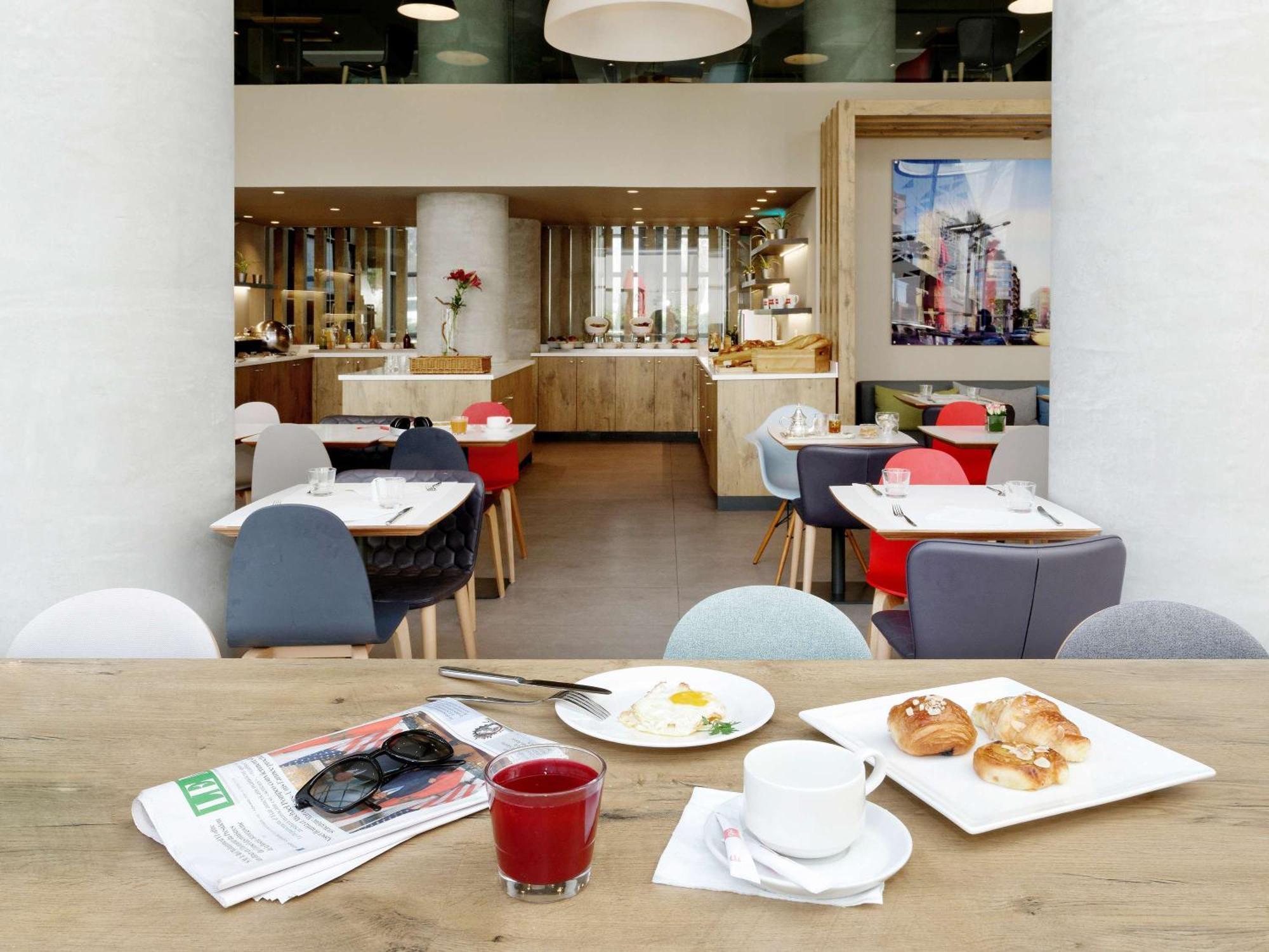 Отель Ibis Casablanca Sidi Maarouf Экстерьер фото
