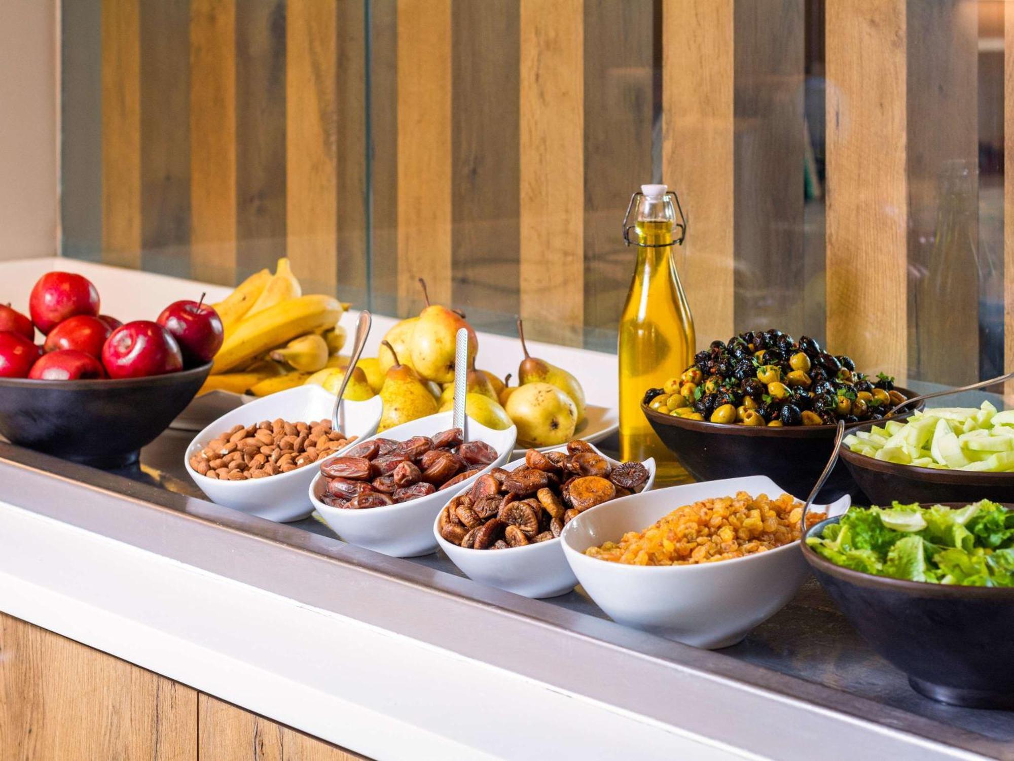Отель Ibis Casablanca Sidi Maarouf Экстерьер фото
