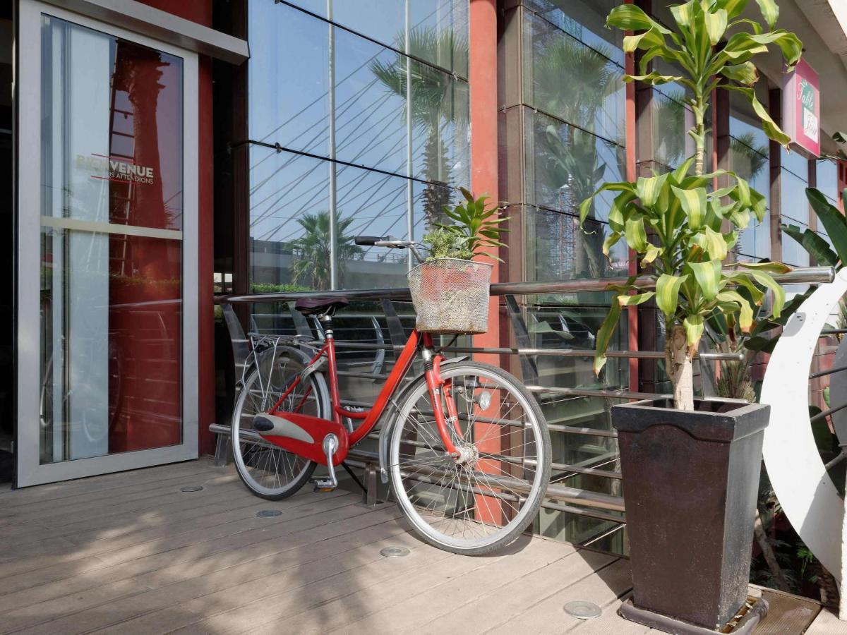 Отель Ibis Casablanca Sidi Maarouf Экстерьер фото